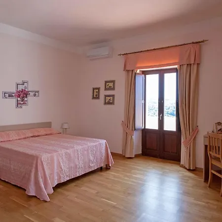 Hotel Alfonso Di Loria 2*